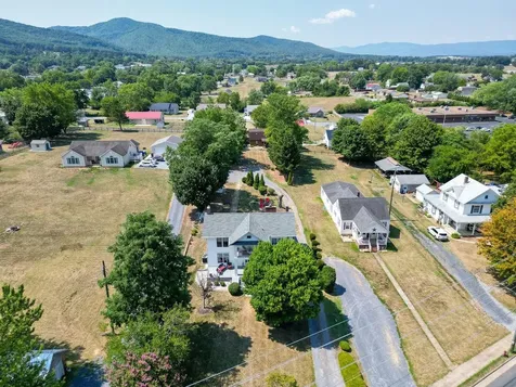 113 Main Street W Stanley VA 22851