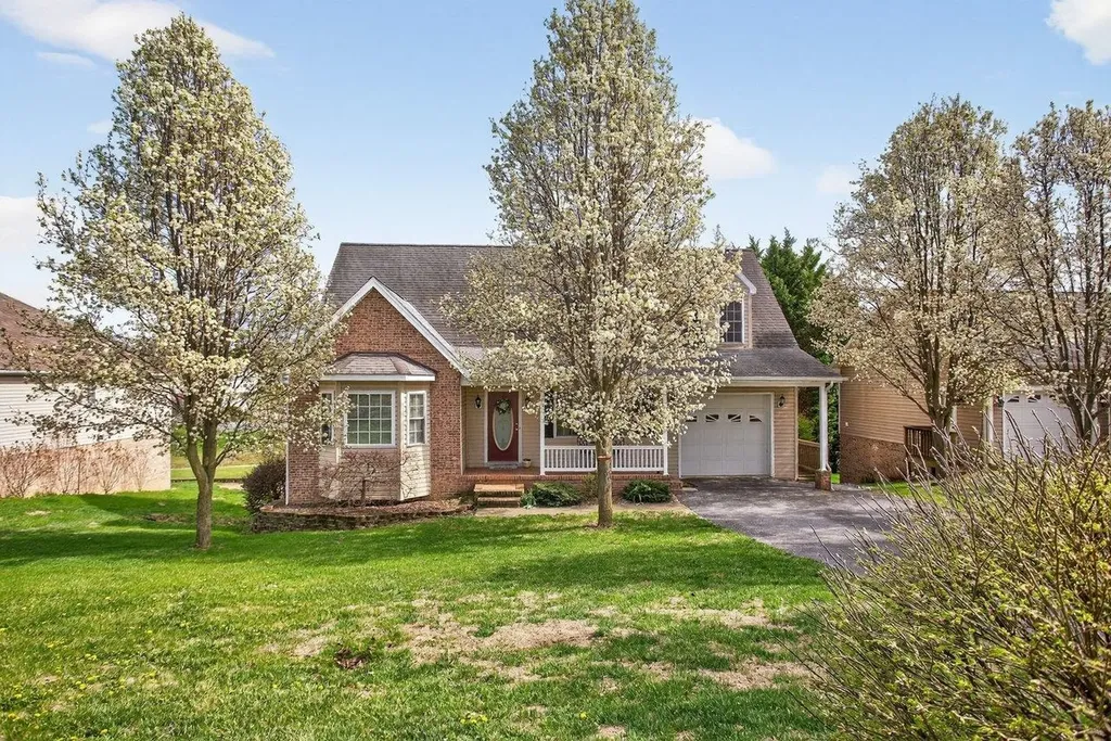 145 Sugar Mill Lane Weyers Cave VA 24486