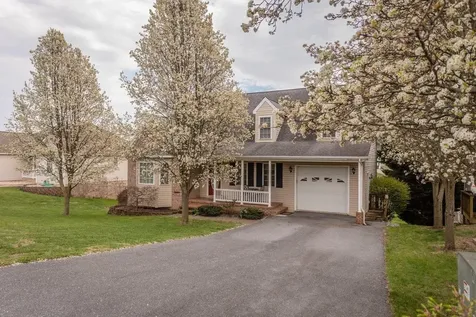 145 Sugar Mill Lane Weyers Cave VA 24486