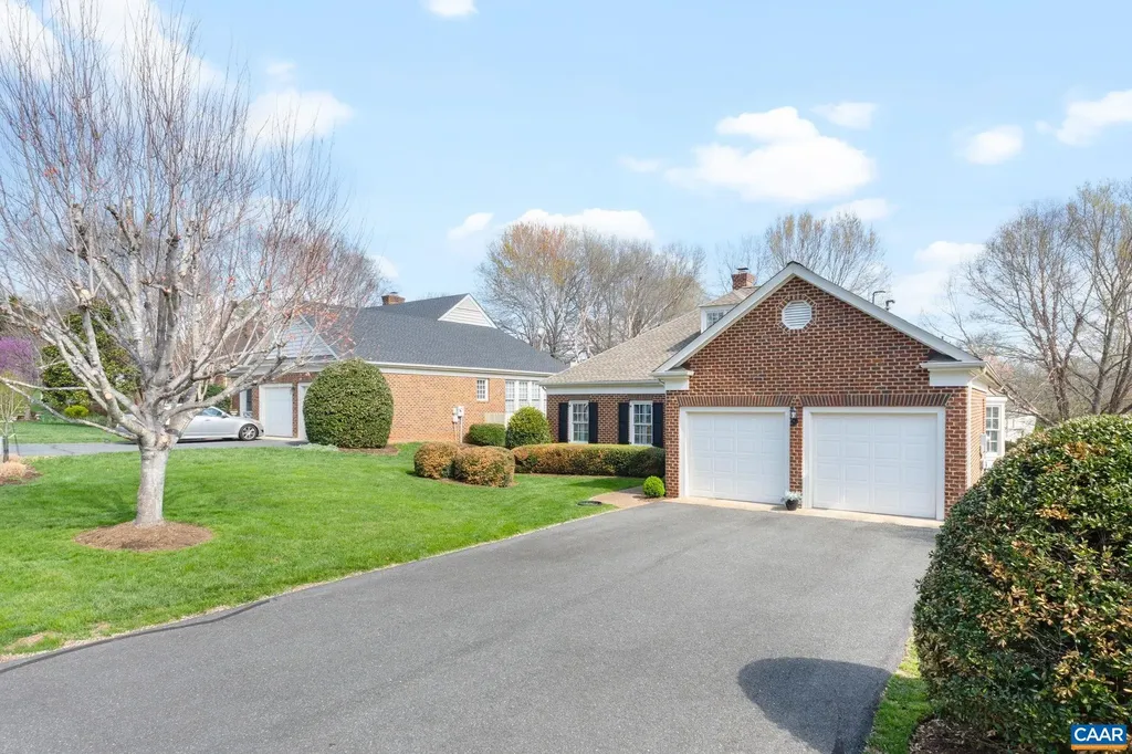 1563 Heathrow Lane Keswick VA 22947