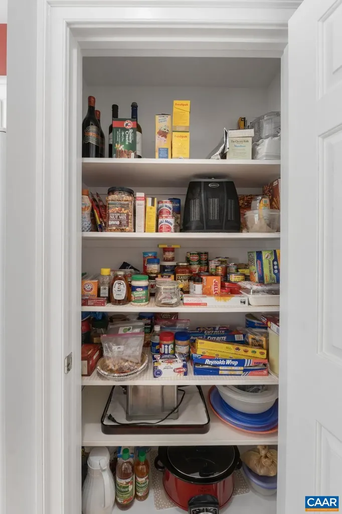 1563 Heathrow Lane Keswick VA 22947