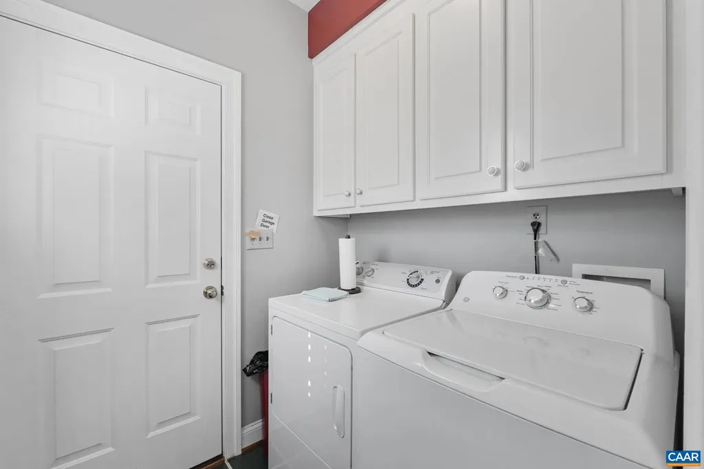 1563 Heathrow Lane Keswick VA 22947