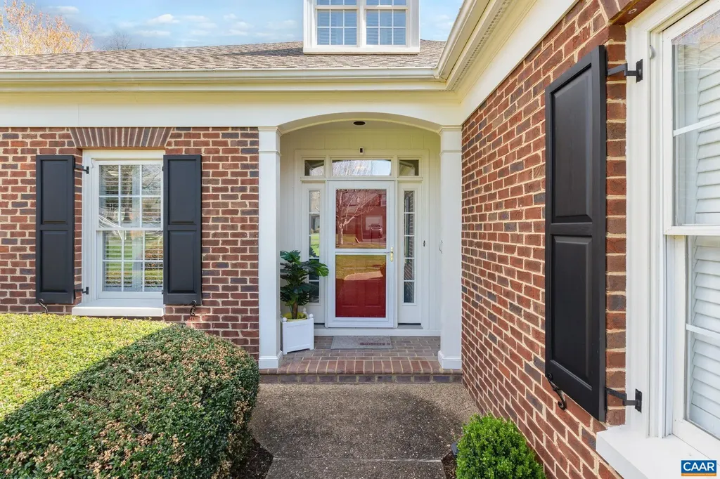 1563 Heathrow Lane Keswick VA 22947