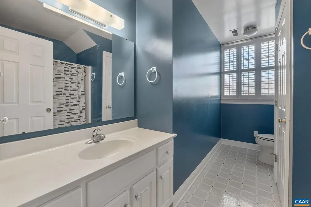 1563 Heathrow Lane Keswick VA 22947