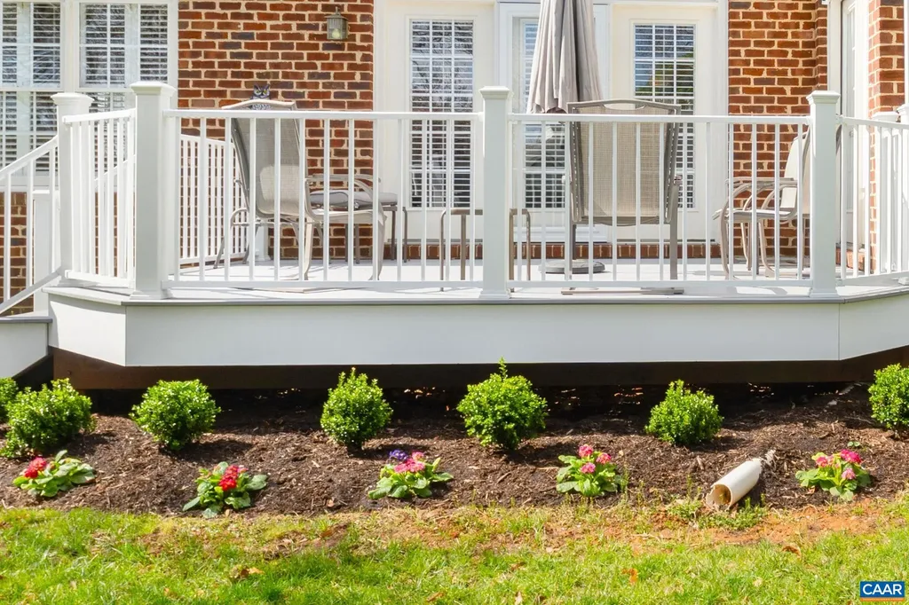 1563 Heathrow Lane Keswick VA 22947