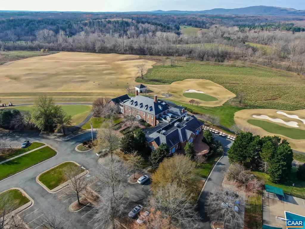 1563 Heathrow Lane Keswick VA 22947