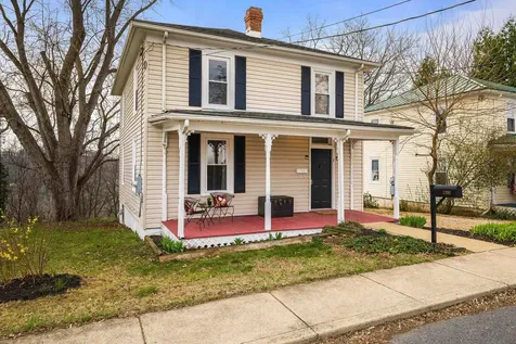 1306 Johnson Street W Staunton VA 24401