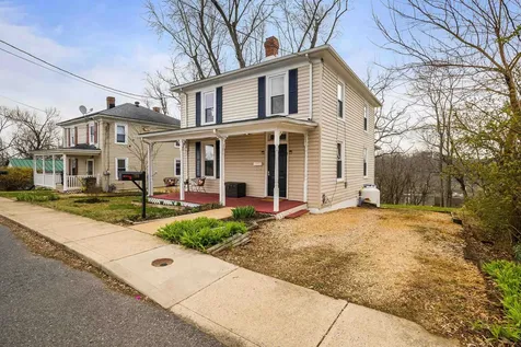 1306 Johnson Street W Staunton VA 24401