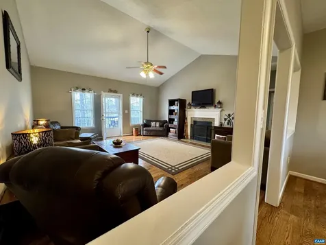 18 Forest View Lane Fishersville VA 22939