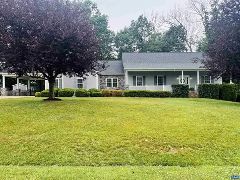 18 Forest View Lane Fishersville VA 22939