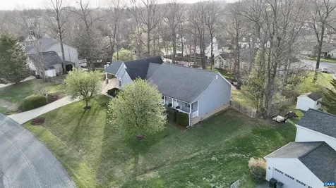 18 Forest View Lane Fishersville VA 22939