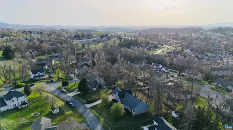 18 Forest View Lane Fishersville VA 22939