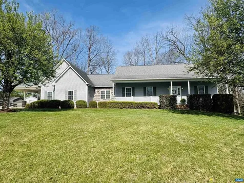 18 Forest View Lane Fishersville VA 22939