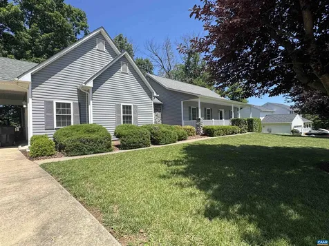 18 Forest View Lane Fishersville VA 22939