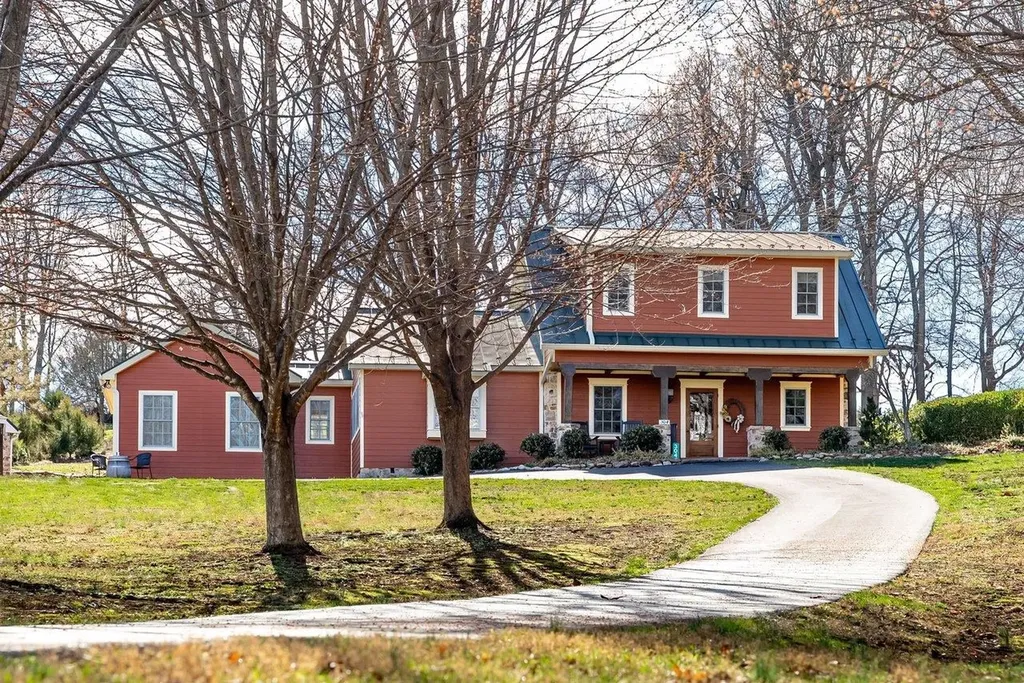 304 Big Valley Lane Mount Solon VA 22843