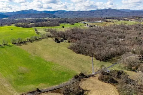 304 Big Valley Lane Mount Solon VA 22843