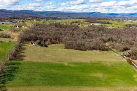 304 Big Valley Lane Mount Solon VA 22843