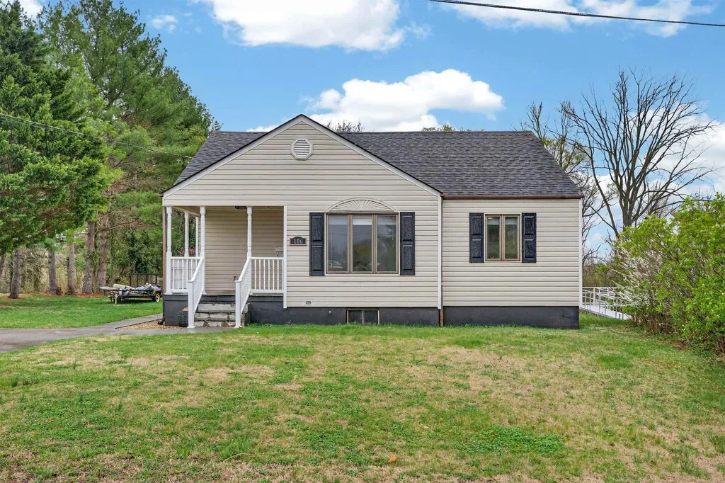 106 Shenandoah Avenue Shenandoah VA 22849