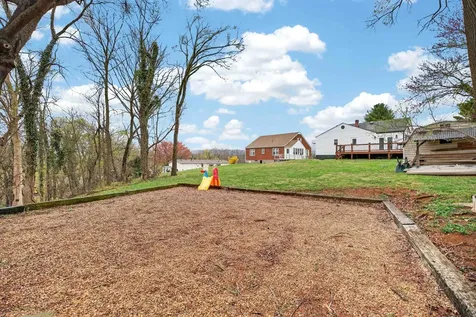 106 Shenandoah Avenue Shenandoah VA 22849