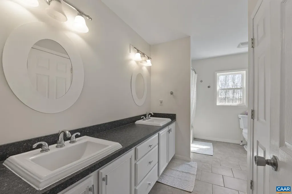 379 Fox Ridge Lane Palmyra VA 22963