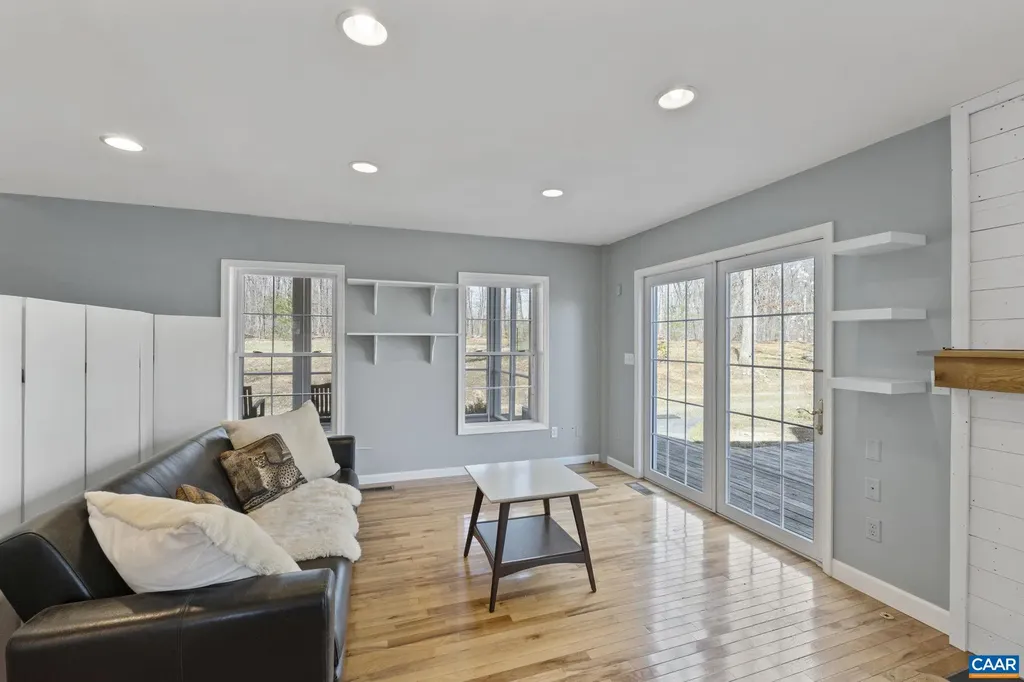 379 Fox Ridge Lane Palmyra VA 22963