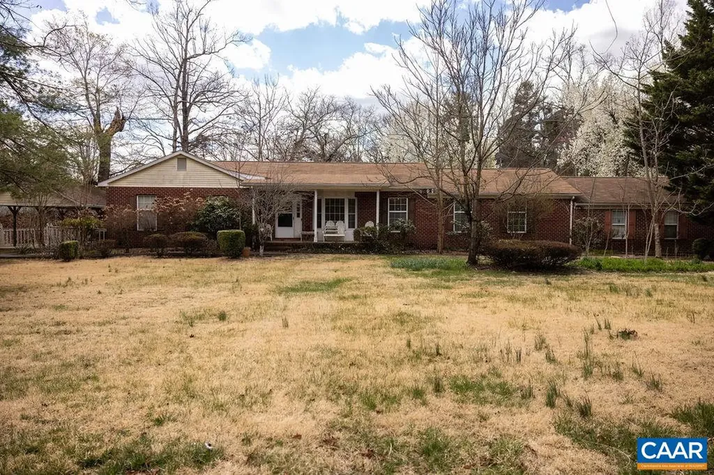 5705 Louisa Road Keswick VA 22947