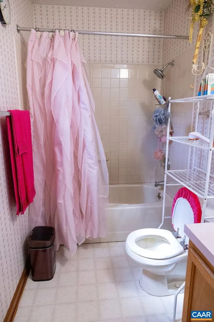 5705 Louisa Road Keswick VA 22947