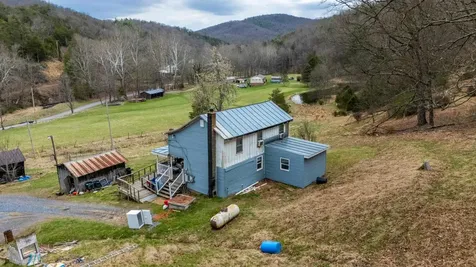 1851 Cullers Run Road Mathias WV 26812