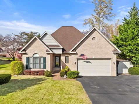 204 Rose Hill Circle Staunton VA 24401