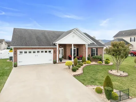 23 Slate Drive Stuarts Draft VA 24477