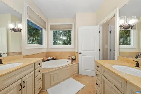 2579 Montgomery Ridge Road Charlottesville VA 22911