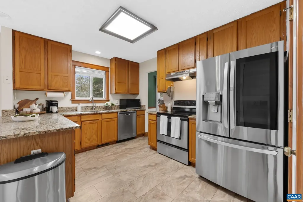 31 Lafayette Drive Palmyra VA 22963