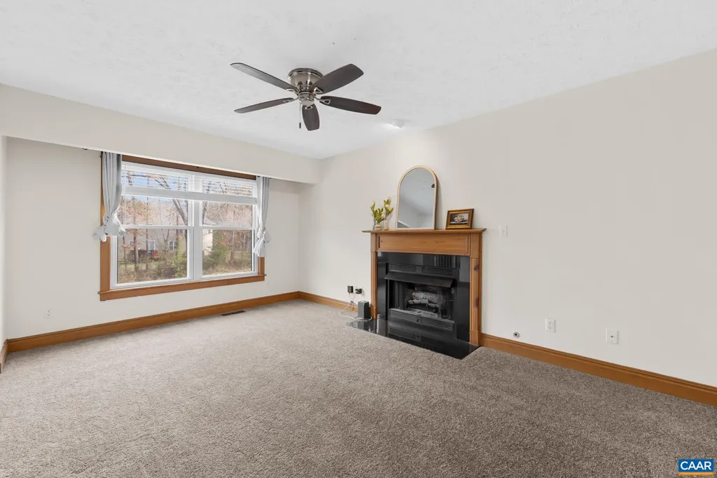 31 Lafayette Drive Palmyra VA 22963