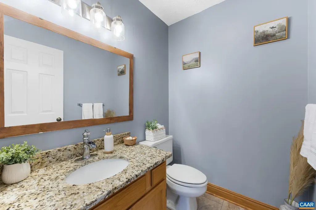 31 Lafayette Drive Palmyra VA 22963