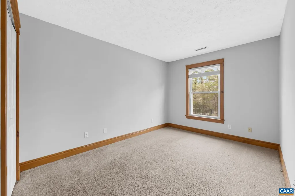 31 Lafayette Drive Palmyra VA 22963