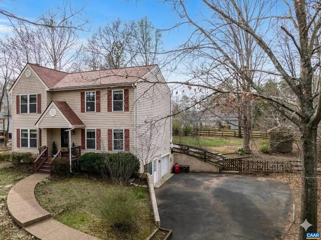 31 Lafayette Drive Palmyra VA 22963
