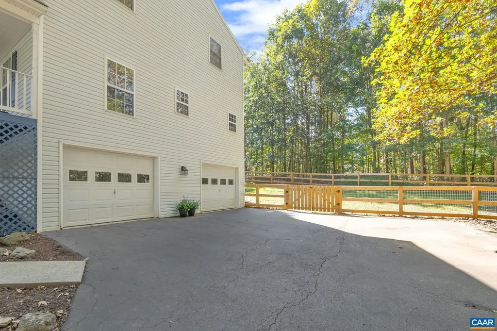 442 Rosewood Drive W Barboursville VA 22923