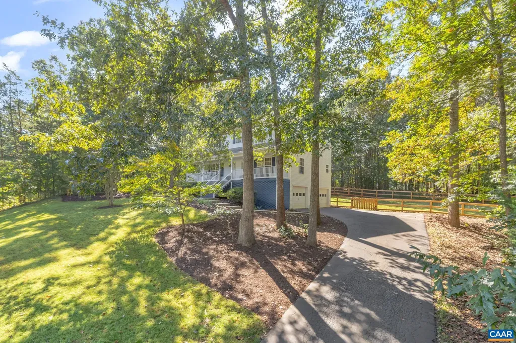 442 Rosewood Drive W Barboursville VA 22923
