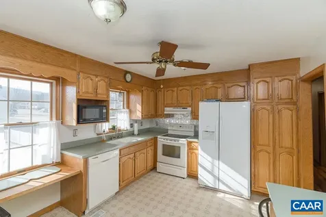 43 Dogwood Road Stuarts Draft VA 24477