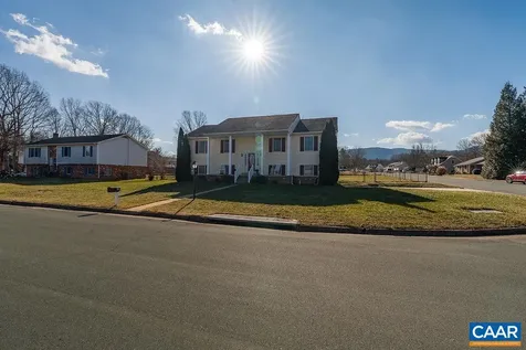 43 Dogwood Road Stuarts Draft VA 24477