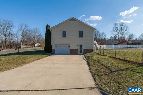 43 Dogwood Road Stuarts Draft VA 24477