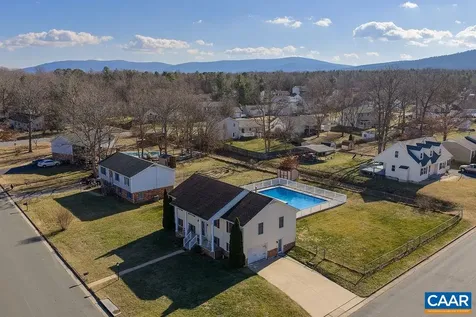 43 Dogwood Road Stuarts Draft VA 24477