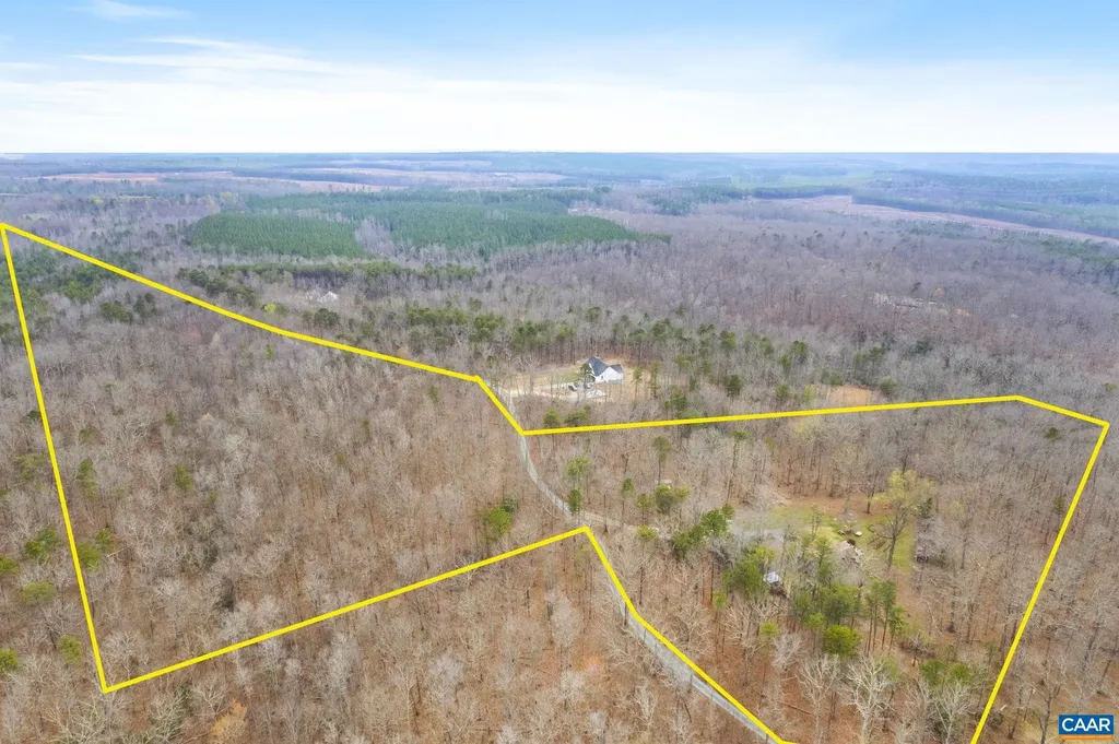 3205 Polecat Creek Lane Scottsville VA 24590