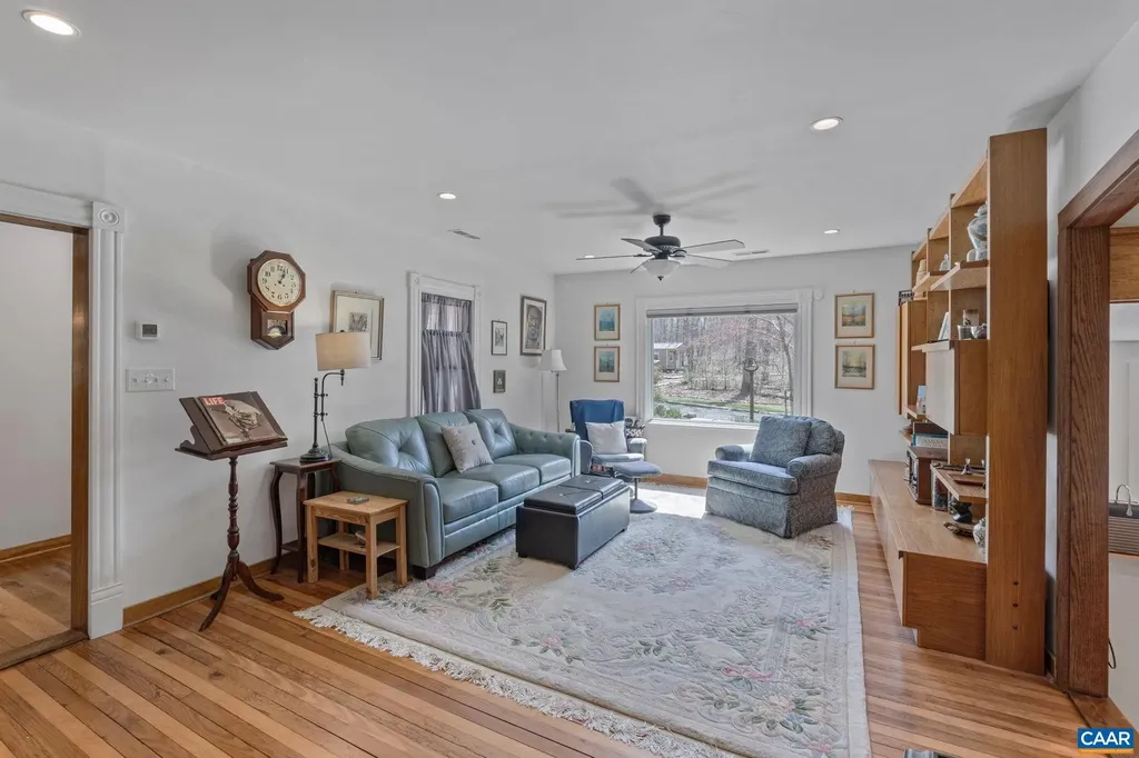 3205 Polecat Creek Lane Scottsville VA 24590