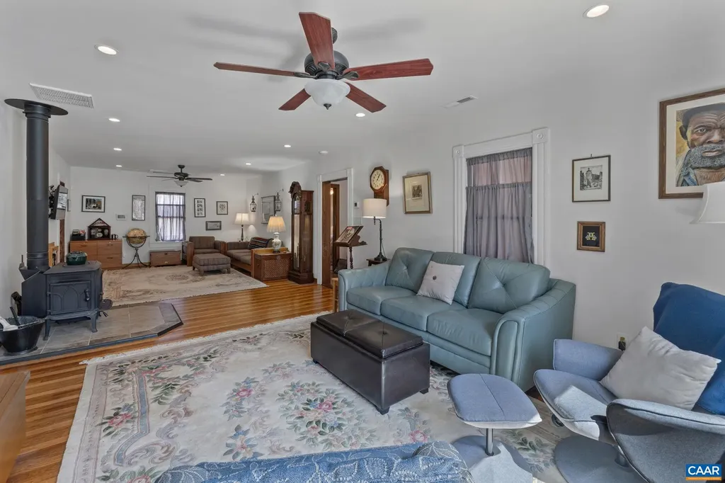 3205 Polecat Creek Lane Scottsville VA 24590