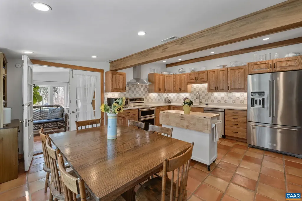 3205 Polecat Creek Lane Scottsville VA 24590