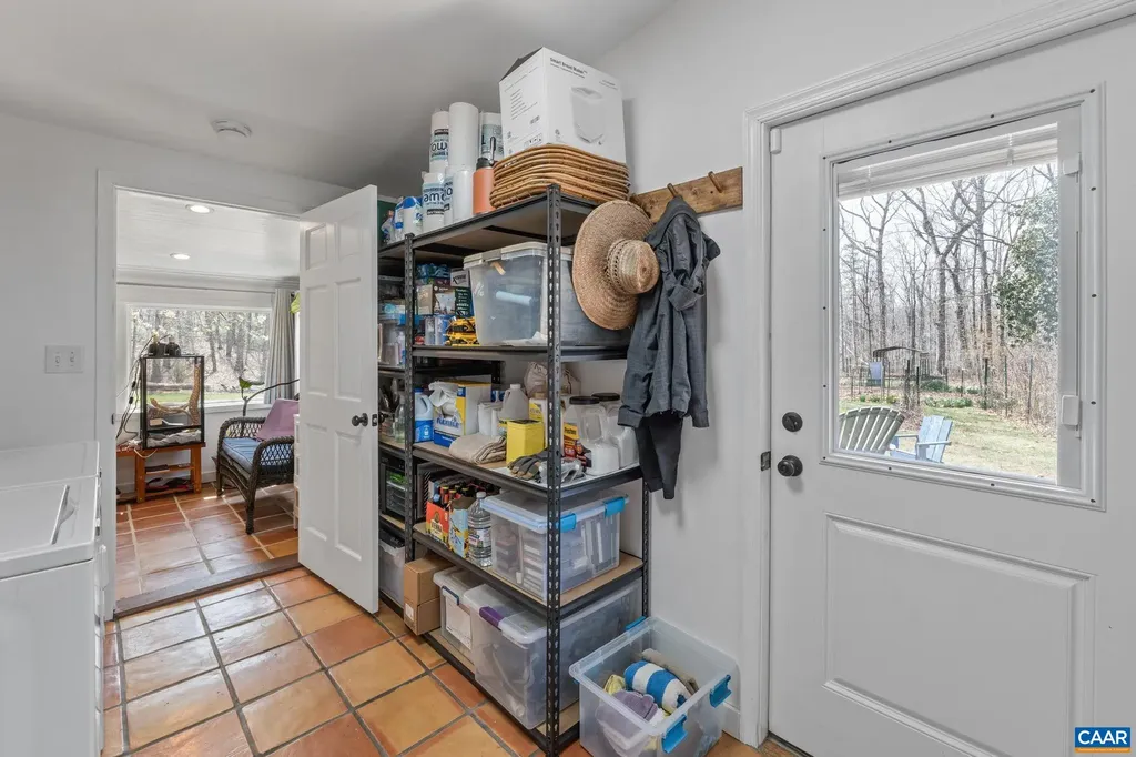 3205 Polecat Creek Lane Scottsville VA 24590