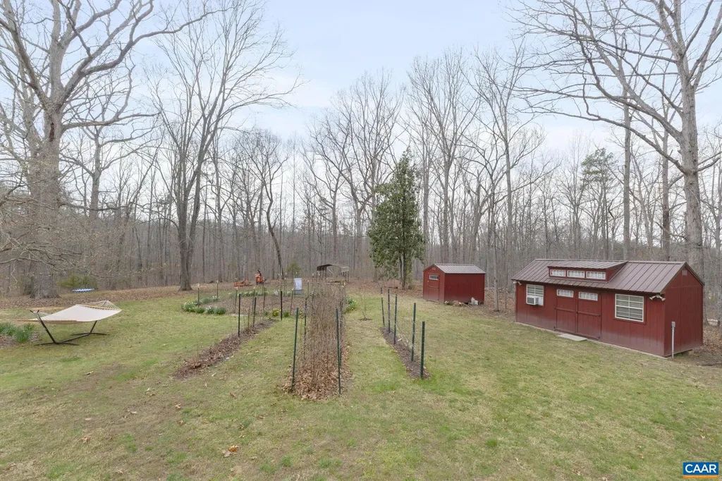 3205 Polecat Creek Lane Scottsville VA 24590