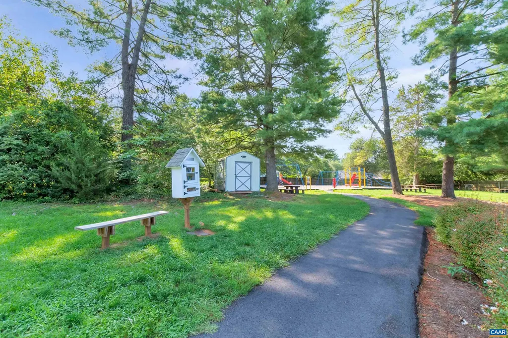 1033 Somer Chase Court Charlottesville VA 22911