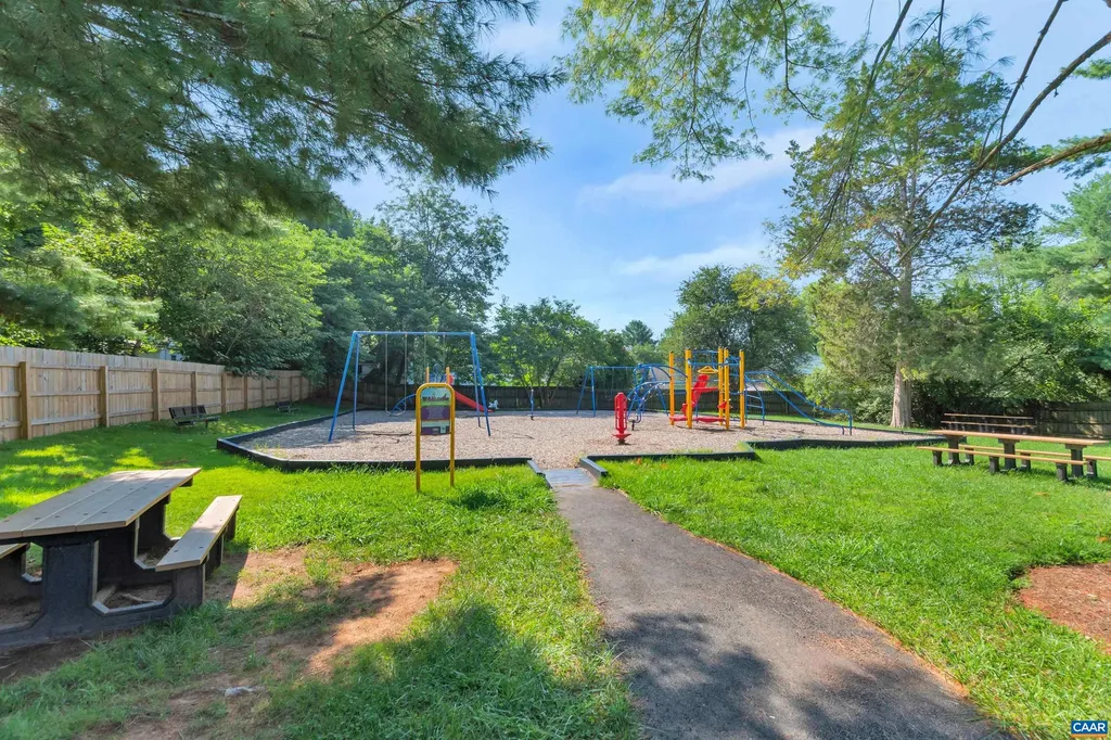 1033 Somer Chase Court Charlottesville VA 22911